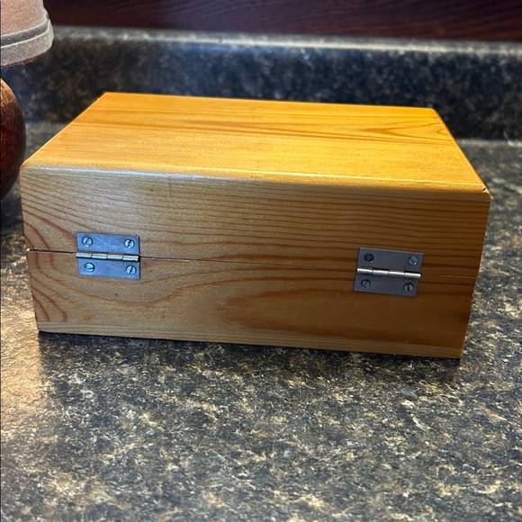 Vtg Pine Wood Trinket Keepsake Box 5x7 Hinged Clasp Rustic Jewelry Photo Storage - Picture 5 of 12